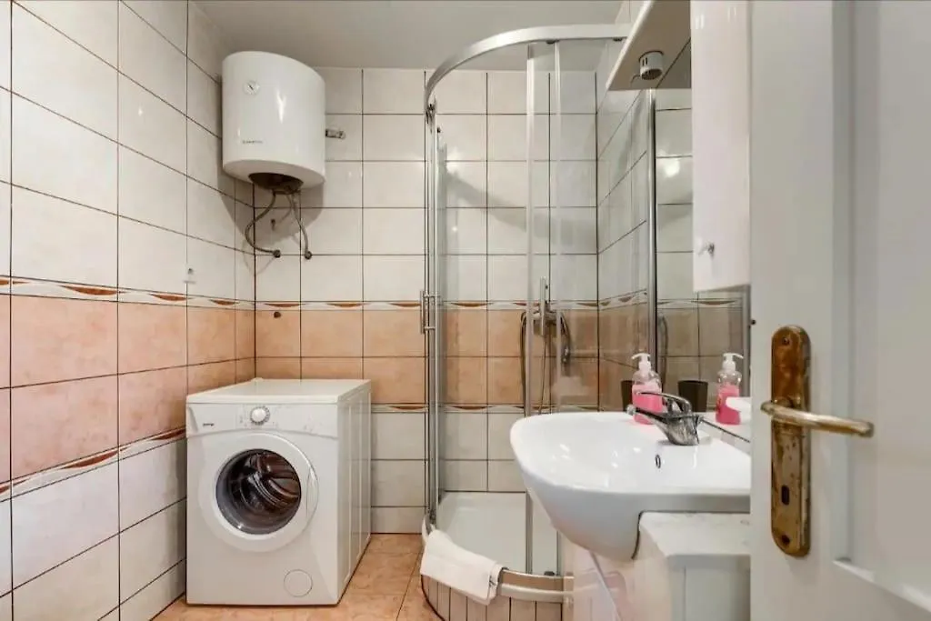 Apartment Mila - 15M From The Sea Pag Town Croatia