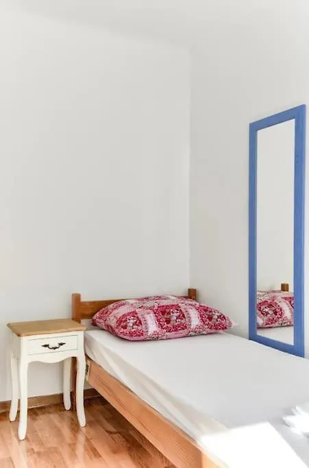 Apartment Mila - 15M From The Sea Pag Town